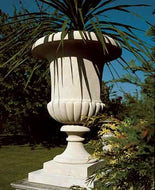 Haddenstone Large Versailles Vase